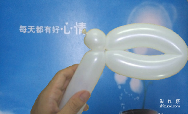 Magic balloon handmade, swan handmade method