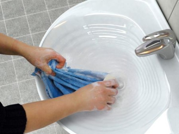 Hand basin for washing clothes