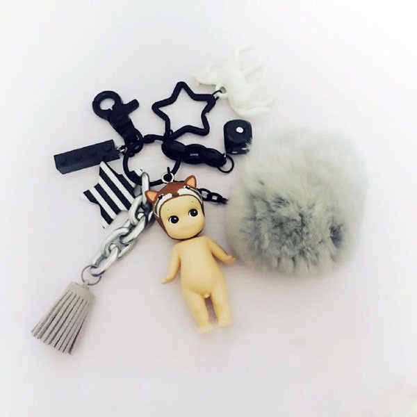 Share with you a cute and cute doll key pendant