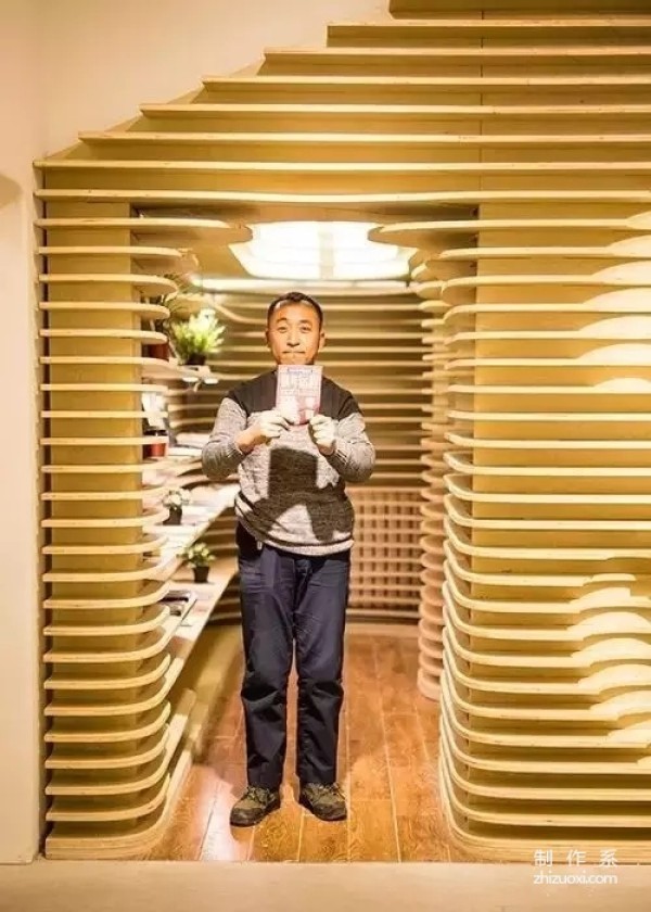 He turned a 15-square-meter basement into a dream place for millions of ants, and even won the most influential international design award.