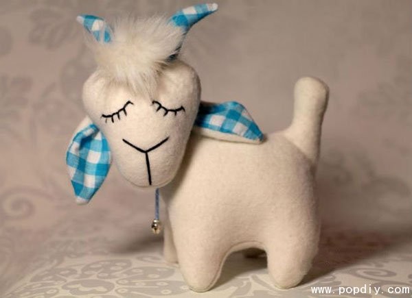 Fabric DIY creative handmade wool felt goat doll