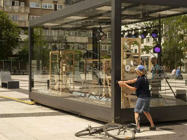 Super giant music box in German Square