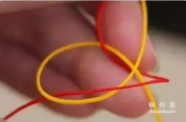 How to make a simple and beautiful bracelet from a rope