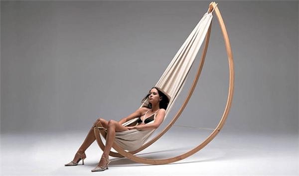 Comfortable rocking chair hammock