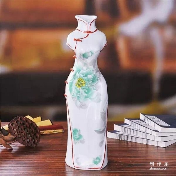 Creative Chinese style, when cheongsam meets blue and white porcelain