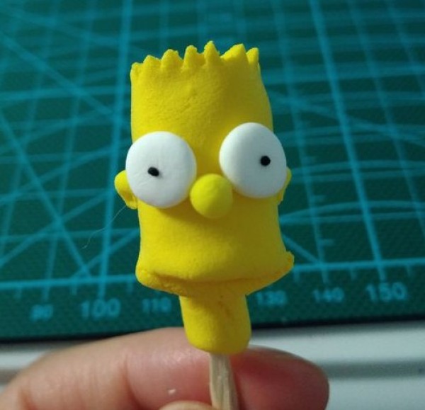 Use ultra-light clay to make the cartoon character Simpson DIY tutorial