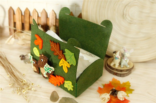 Green autumn paper box made from non-woven handmade fabric DIY