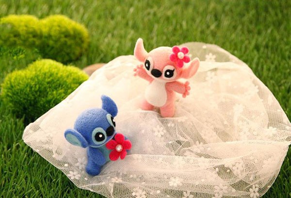 Wool felt handmade DIY Stitch dolls for the cute sister and the handsome brother