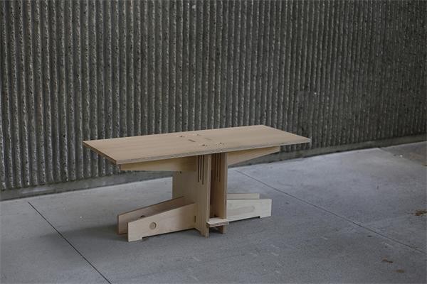 Furniture that can be assembled arbitrarily like building blocks