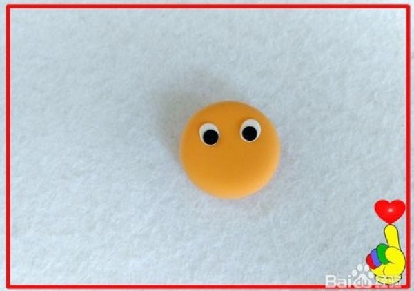 Illustration of making a smiley face lollipop using plasticine crafts