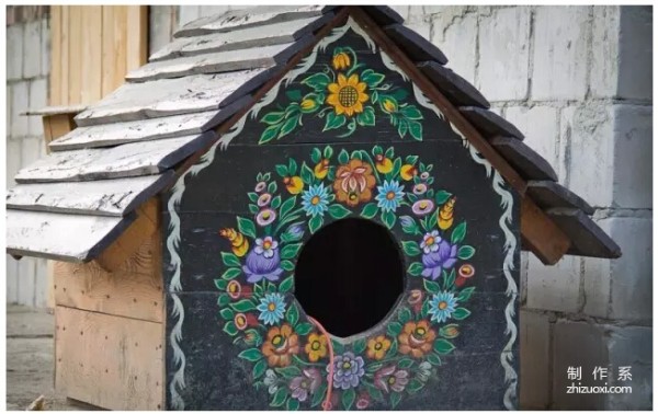 Paint flowers all over the wall, and it becomes a fairy tale by accident