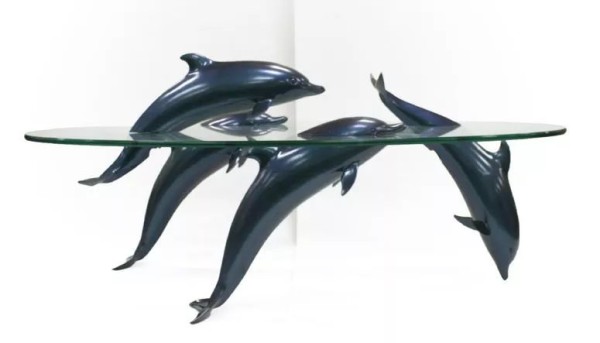 The creative animal coffee table opens up your imagination!