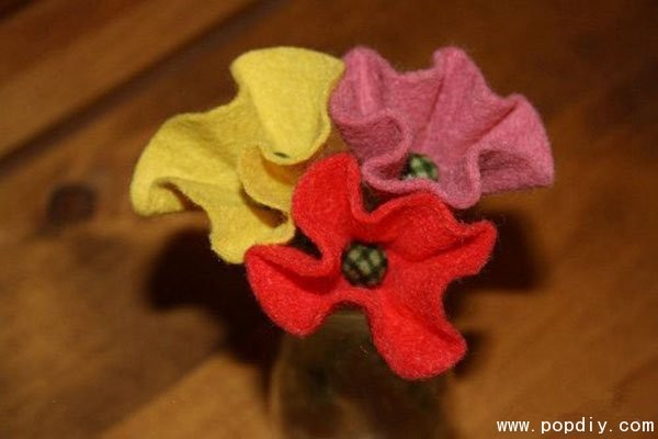 Creative fabric art DIY to make beautiful flowers with non-woven fabrics