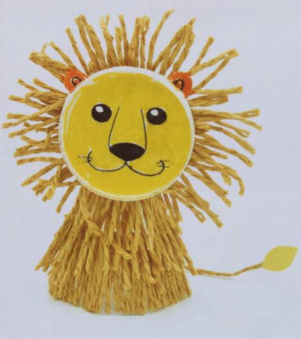 DIY tutorial for making your own cute little lion