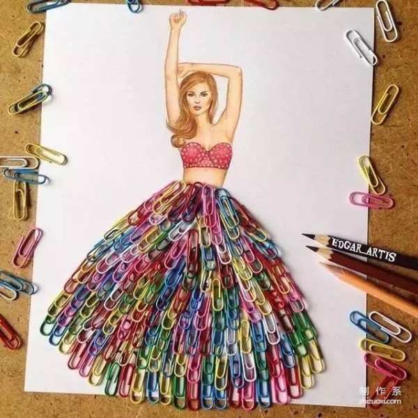 This handsome guy made a dress out of food, and women are drooling after seeing it