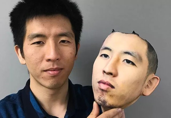 360-degree 3D face camera with no blind spots can be used to make a human skin mask