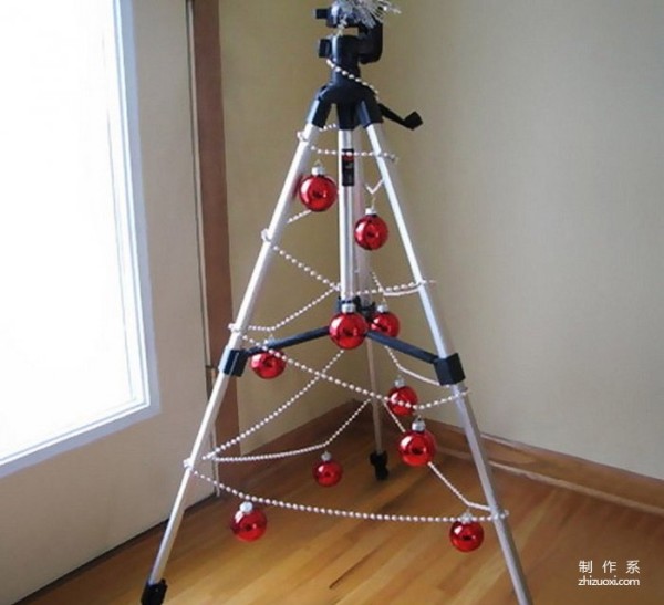 Merry Christmas, the world’s most environmentally friendly creative “Christmas tree”