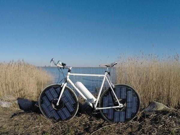 This electric bike doesn’t require charging and can be charged with solar energy