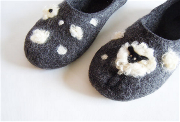 Simple and playful handmade wool felt DIY creative cute little shoes