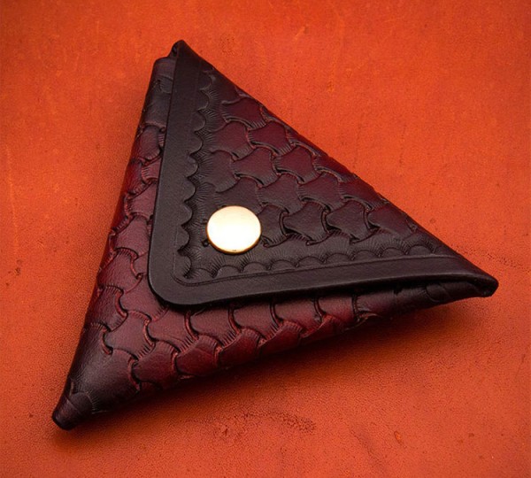 Triangular coin purse production