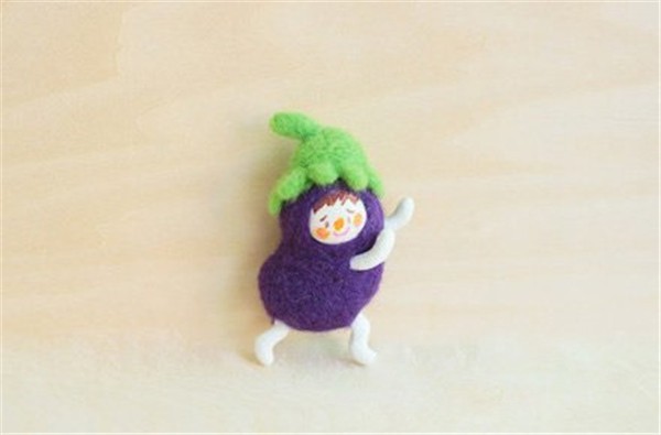 Various creative creative works of cute vegetable villains made by DIY using wool felt