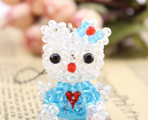 Appreciation of the hand-beaded crystal clear love kitty cat pendant product