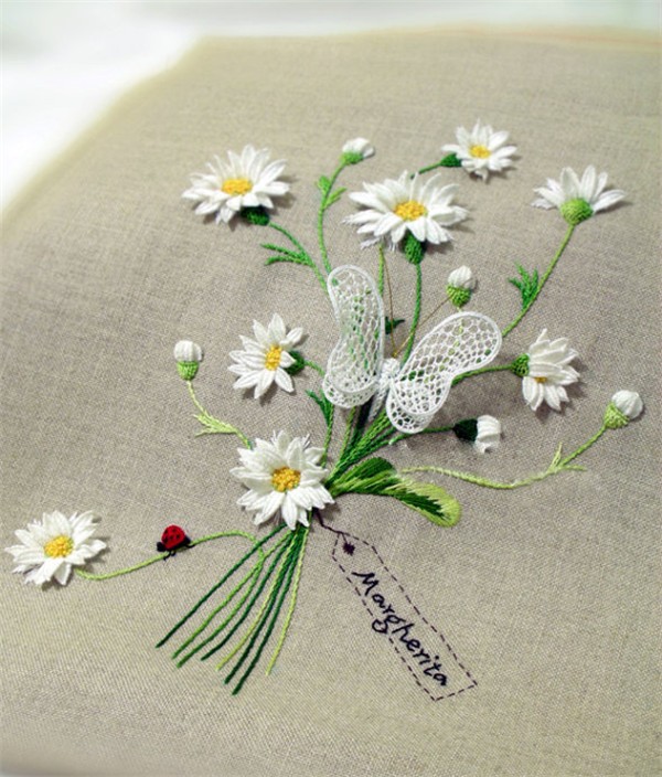 Various creative and colorful handmade three-dimensional DIY embroidery works