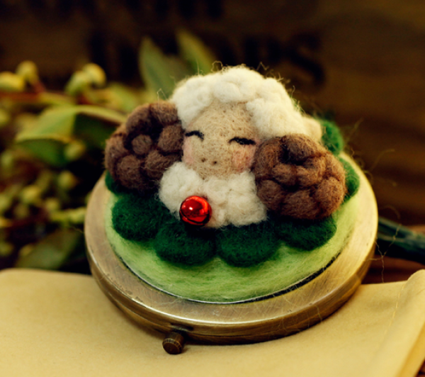 DIY creative wool felt handmade little sheep decorative cosmetic mirror