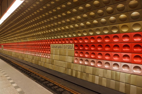 Europes artistic subway stations (1)