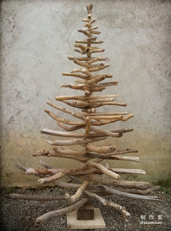 Merry Christmas, the world’s most environmentally friendly creative “Christmas tree”