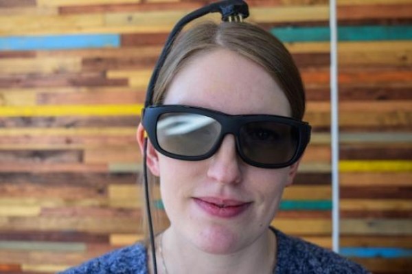 Smart glasses that train concentration