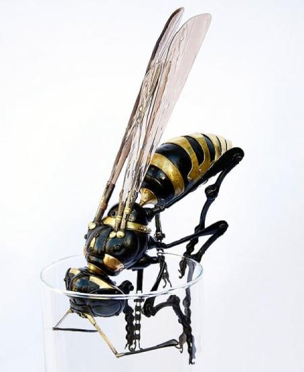 Realistic mechanical insects