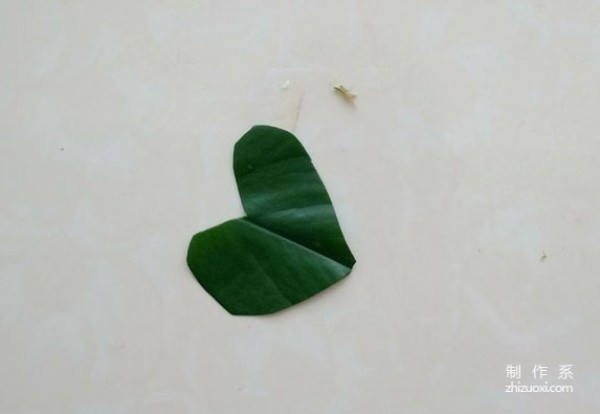 Simple handmade collage making for children, how to make handmade collage of leaf clover