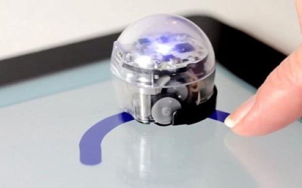 Ozobot line game intelligent robot