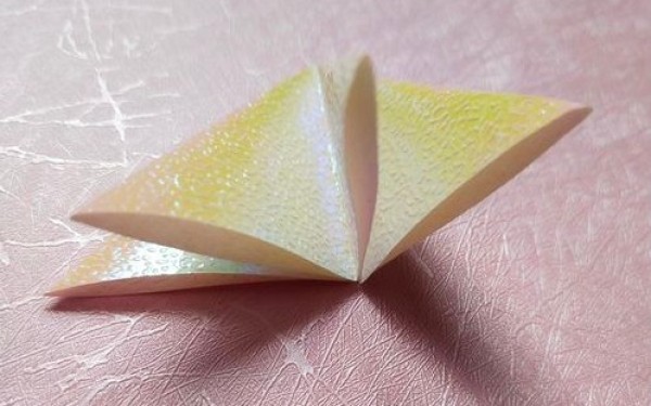 How to fold colorful butterflies out of paper. How to fold beautiful butterflies.