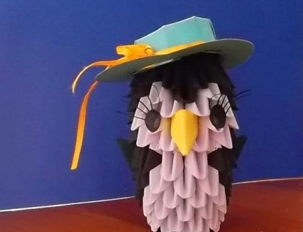 3D origami cute penguin