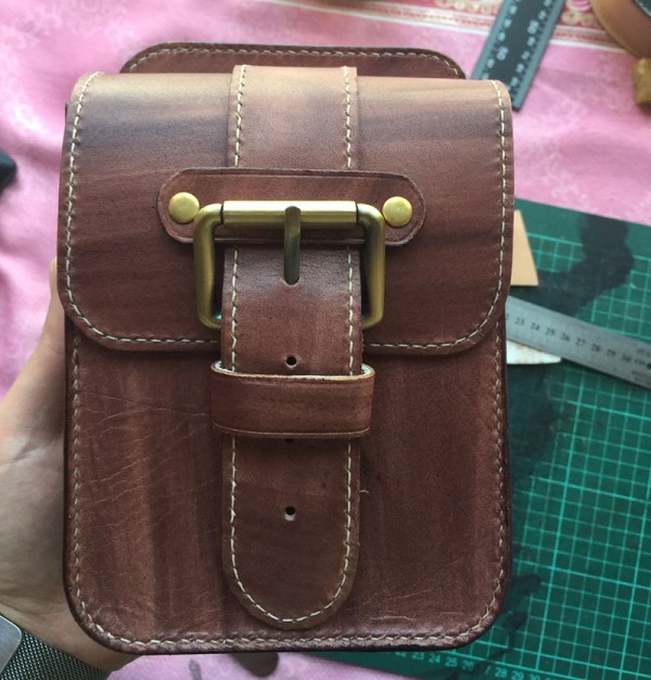 Detailed tutorial on men’s belt buckle bag, relatively simple