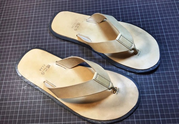 Making basic leather flip-flops (with drawings)