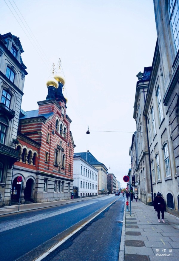 Take a look at the architecture on the streets of Northern Europe. This is probably the fairy tale world described by Andersen.