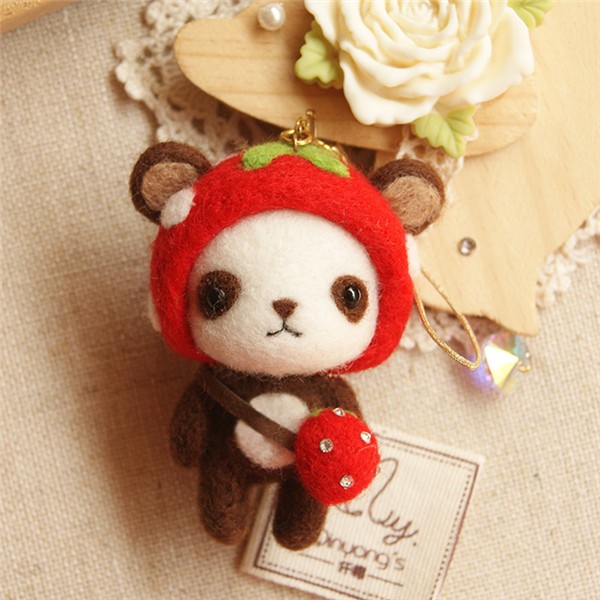 Creative handmade DIY wool felt bear key chain works