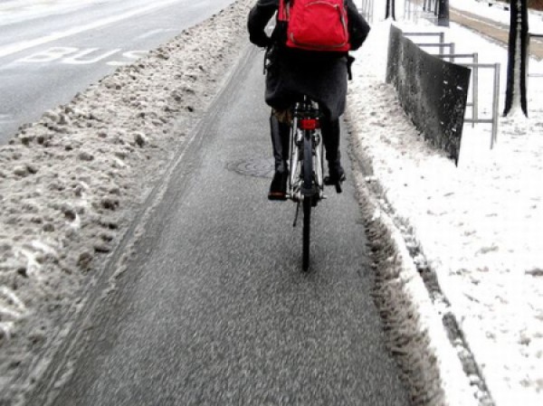 Warm bike paths