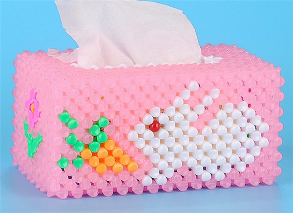 This creative Christmas tree large tissue box made with handmade DIY beads