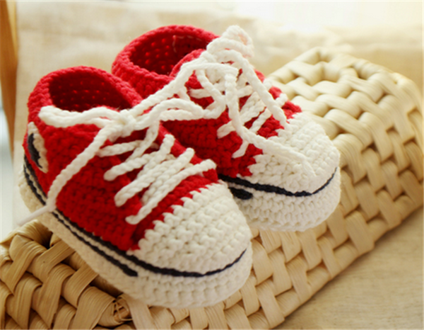 Handmade DIY crochet malt baby crochet shoes and baby super running shoes