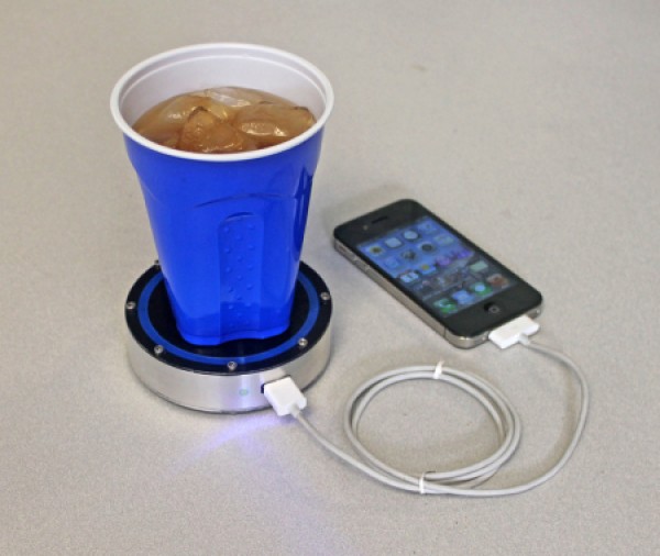 Hot and cold drink charger