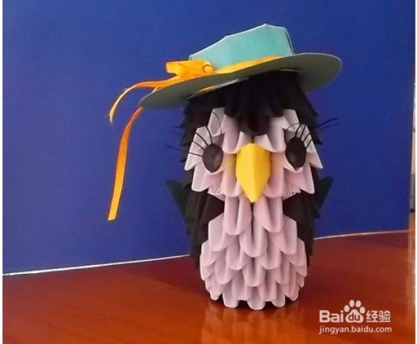 3D origami cute penguin