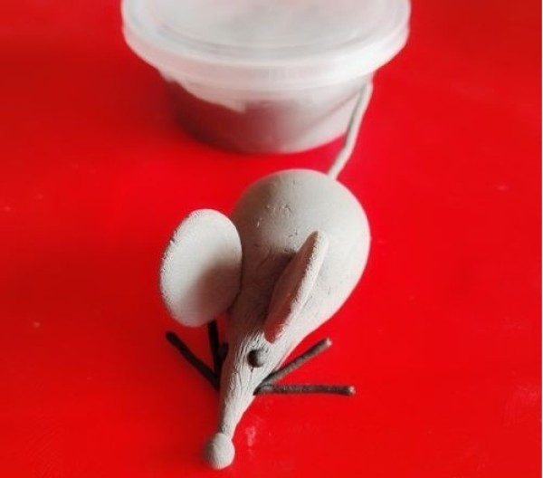 How to make a mouse out of ultra-light clay. How to make a mouse.