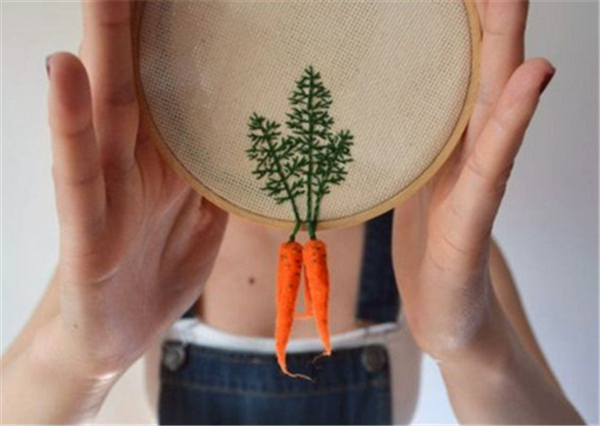 Combination of handmade creative DIY carrot embroidery and wool felt