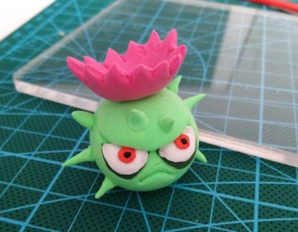 Handmade Plants vs. Zombies Clay Pinch Guide Thistle