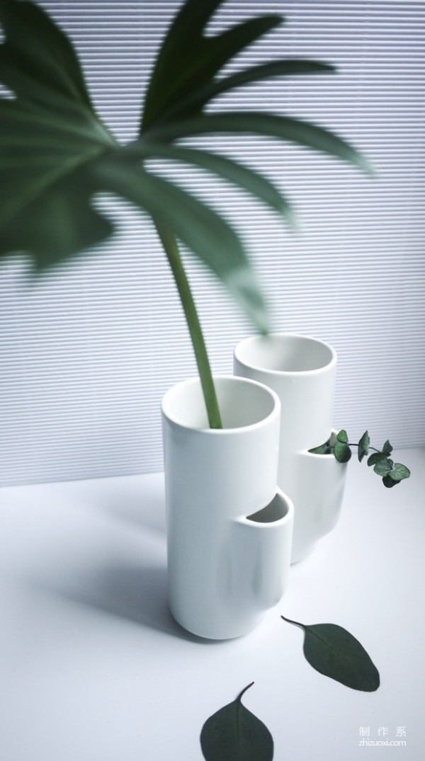 Vase with extra branches