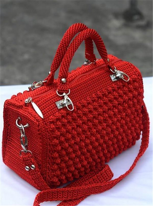 Creative handmade Chinese red beautiful bag made by crochet DIY